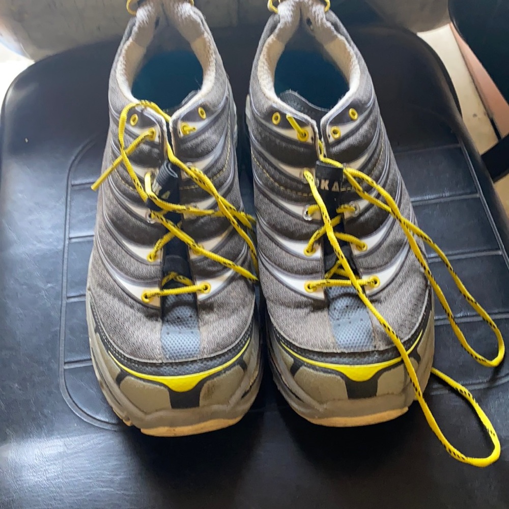 Running shoes